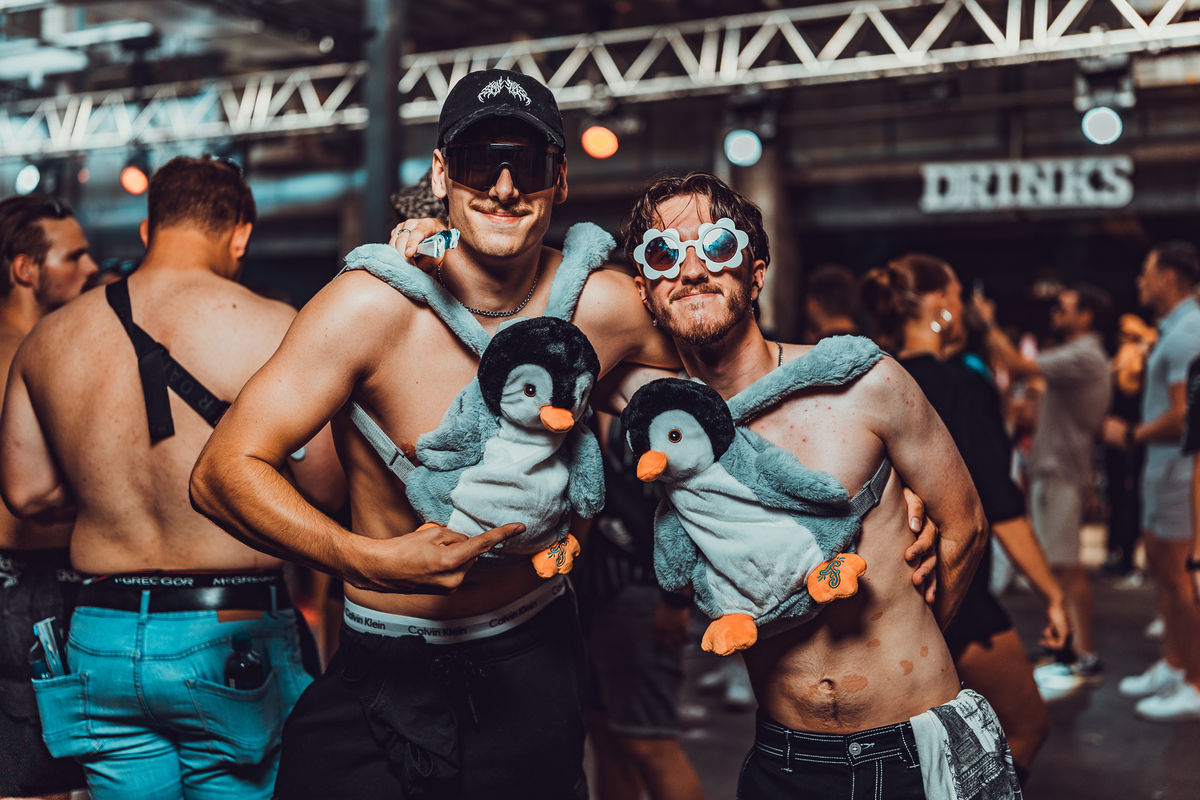 Loading... just a sec